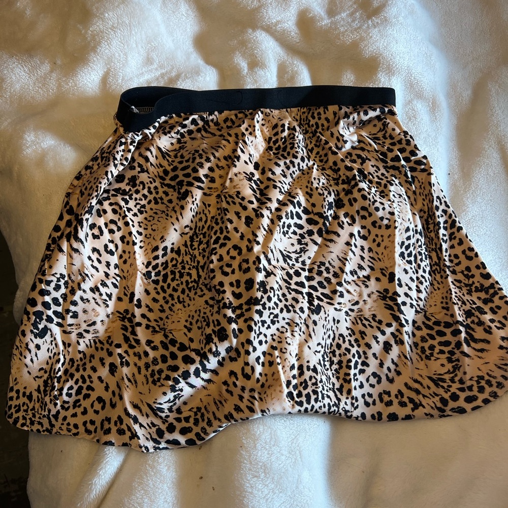 leopard skirt